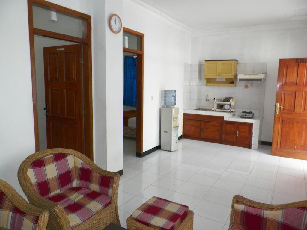 Aquarium Hotel Pangandaran Room photo