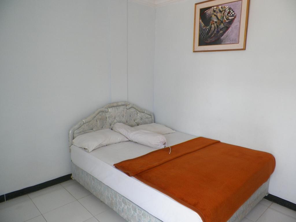 Aquarium Hotel Pangandaran Exterior photo